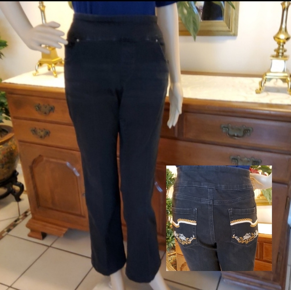The Pioneer Woman Embroidered Bootcut Jeans - Black